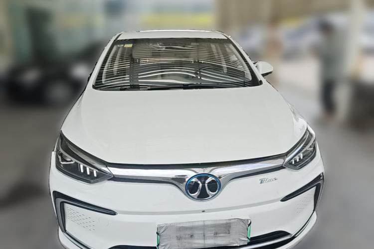 Used BAIC Beijing EU5 2018 R500 Smart Wind Edition Front