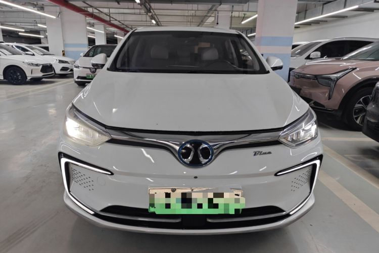 Used BAIC Beijing EU5 2018 R500 Smart Wind Edition Front