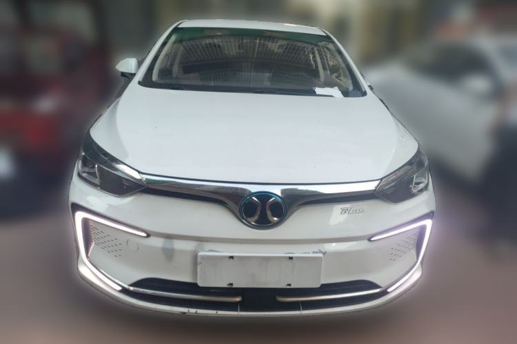 Used BAIC Beijing EU5 2018 R500 Smart Wind Edition Front