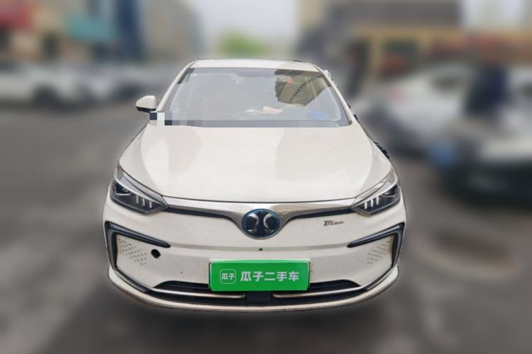 Used BAIC Beijing EU5 2018 R500 Smart Wind Edition Front