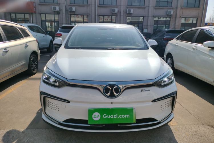 Used BAIC Beijing EU5 2018 R550 Smart Trend Edition Front