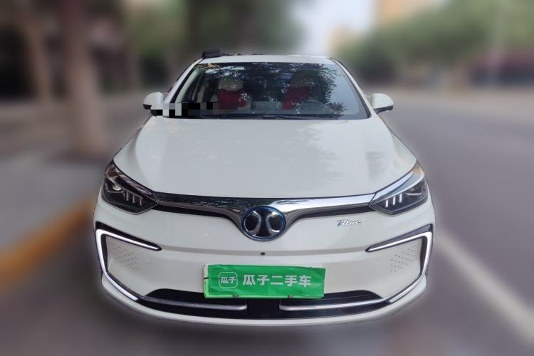Used BAIC Beijing EU5 2018 R500 Smart Edition Front