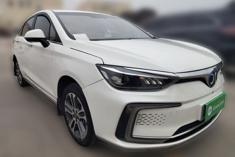 Used BAIC Beijing EU5 2018 R500 Smart Wind Edition Front Right 45 Deg