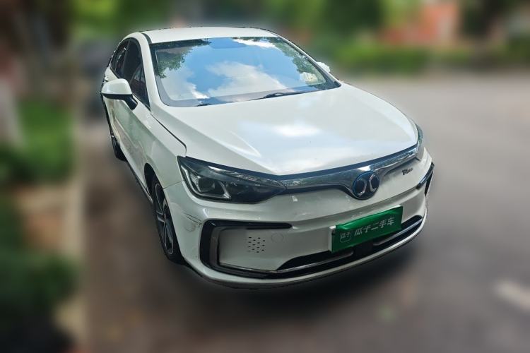 Used BAIC Beijing EU5 2018 R500 Smart Wind Edition Front Right 45 Deg