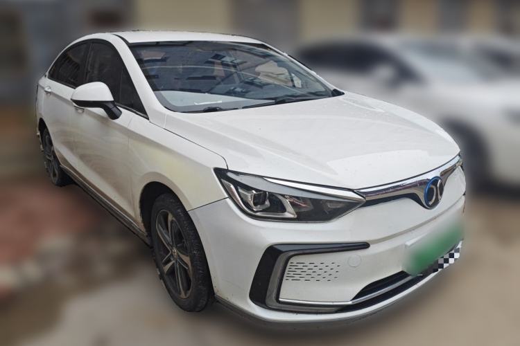 Used BAIC Beijing EU5 2018 R500 Smart Wind Edition Front Right 45 Deg