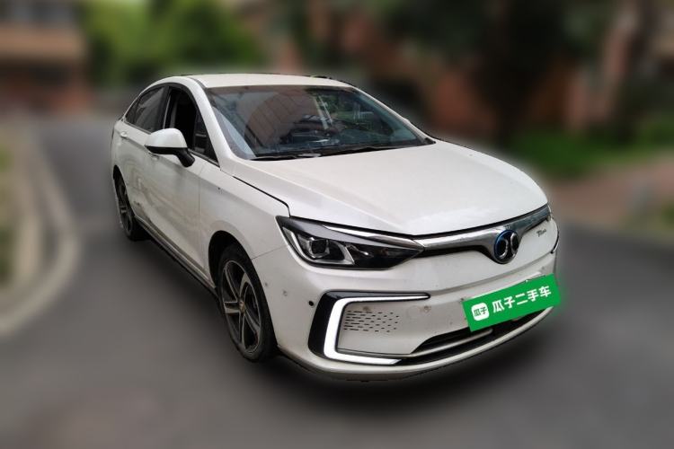 Used BAIC Beijing EU5 2018 R500 Smart Wind Edition Front Right 45 Deg