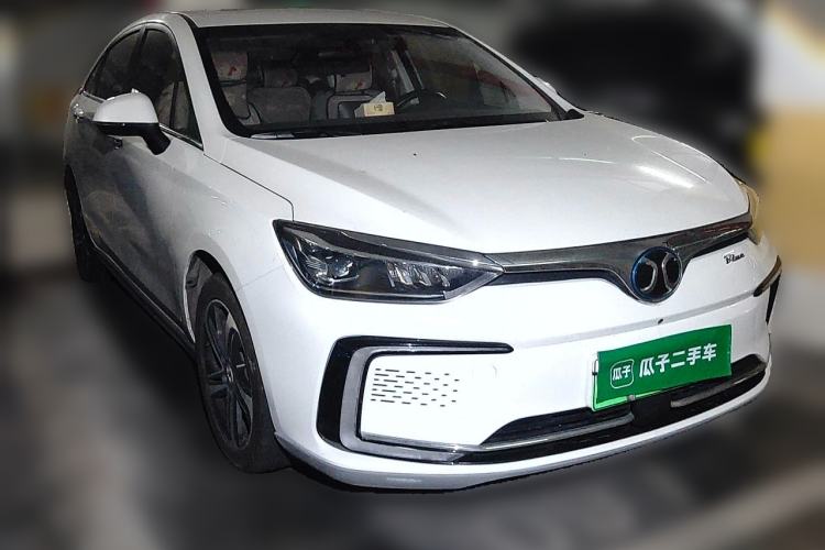 Used BAIC Beijing EU5 2018 R500 Smart Wind Edition Front Right 45 Deg