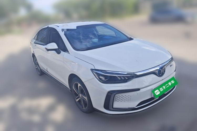 Used BAIC Beijing EU5 2018 R500 Smart Wind Edition Front Right 45 Deg