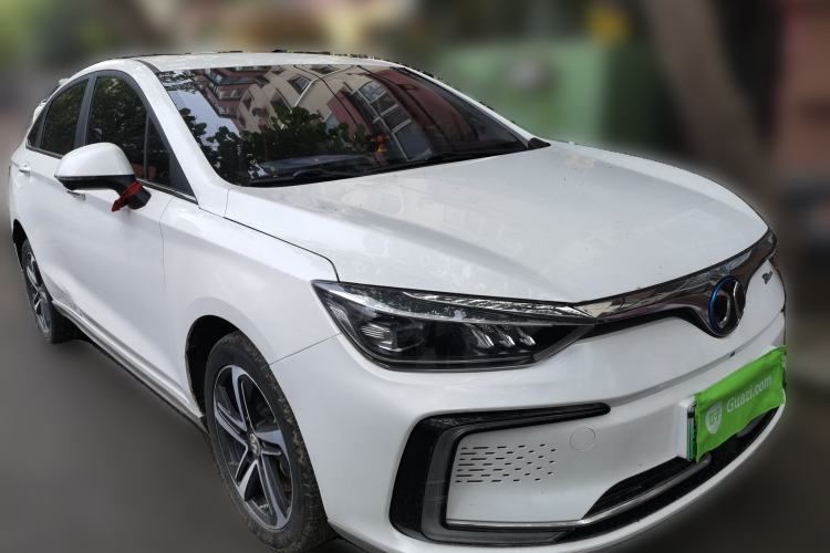 Used BAIC Beijing EU5 2018 R500 Smart Wind Edition Front Right 45 Deg