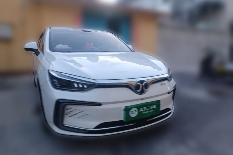 Used BAIC Beijing EU5 2018 R500 Smart Wind Edition Front Right 45 Deg