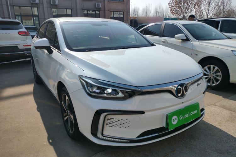 Used BAIC Beijing EU5 2018 R550 Smart Trend Edition Front Right 45 Deg