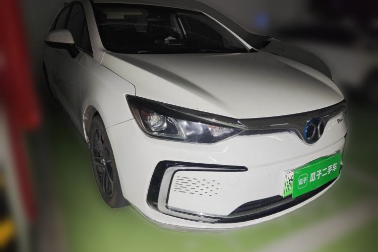 Used BAIC Beijing EU5 2018 R500 Smart Wind Edition Front Right 45 Deg