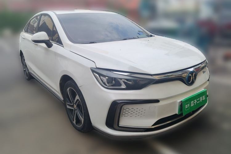 Used BAIC Beijing EU5 2018 R500 Smart Wind Edition Front Right 45 Deg