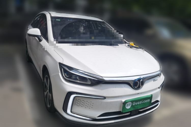 Used BAIC Beijing EU5 2018 R550 Smart Trend Edition Front Right 45 Deg