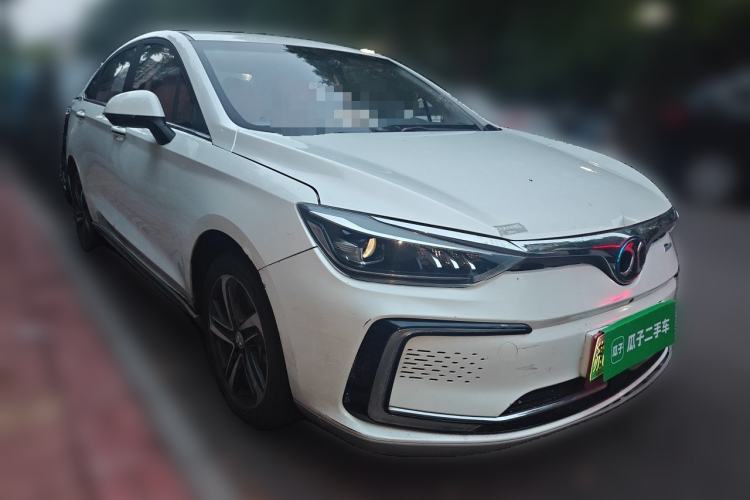 Used BAIC Beijing EU5 2018 R500 Smart Wind Edition Front Right 45 Deg