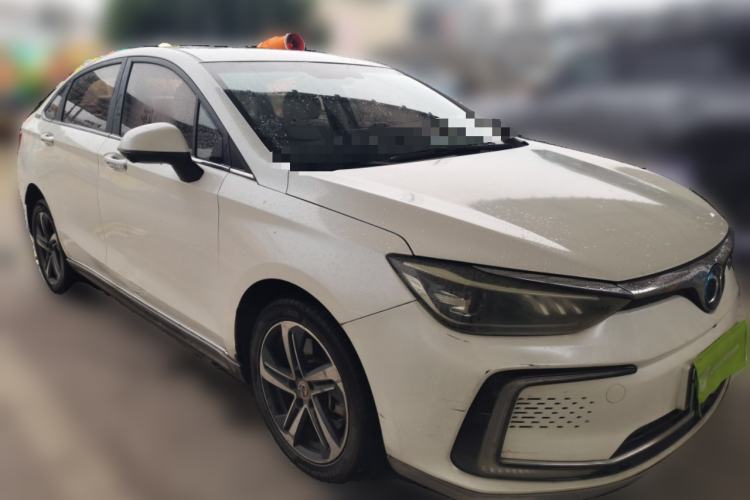 Used BAIC Beijing EU5 2018 R500 Smart Wind Edition Front Right 45 Deg