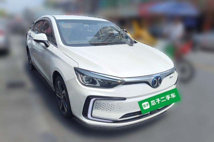 Used BAIC Beijing EU5 2018 R500 Smart Wind Edition Front Right 45 Deg