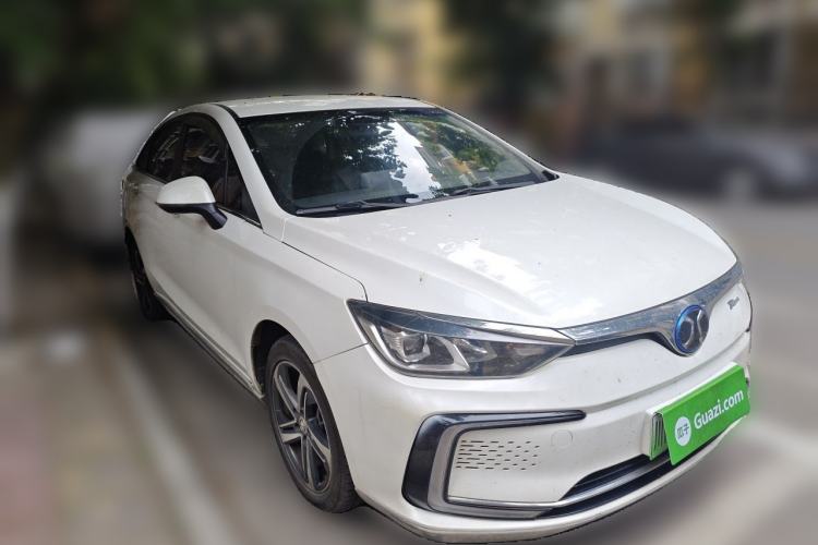 Used BAIC Beijing EU5 2018 R500 Smart Wind Edition Front Right 45 Deg
