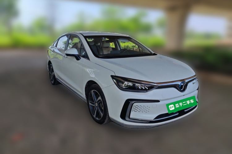 Used BAIC Beijing EU5 2018 R500 Smart Wind Edition Front Right 45 Deg