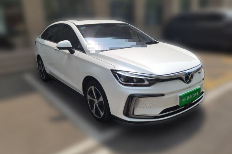 Used BAIC Beijing EU5 2018 R550 Smart Trend Edition Front Right 45 Deg