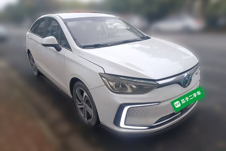 Used BAIC Beijing EU5 2018 R500 Smart Wind Edition Front Right 45 Deg