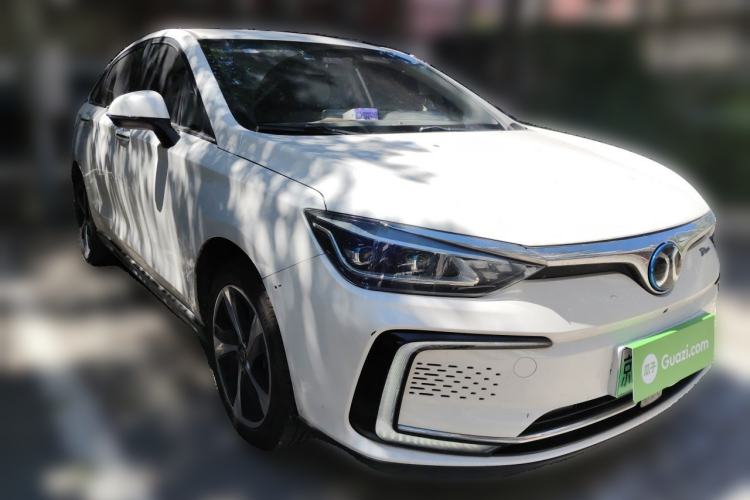 Used BAIC Beijing EU5 2018 R550 Smart Trend Edition Front Right 45 Deg