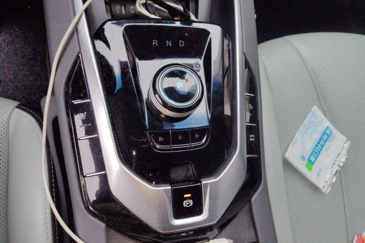 Used BAIC Beijing EU5 2018 R550 Smart Trend Edition Gear Lever