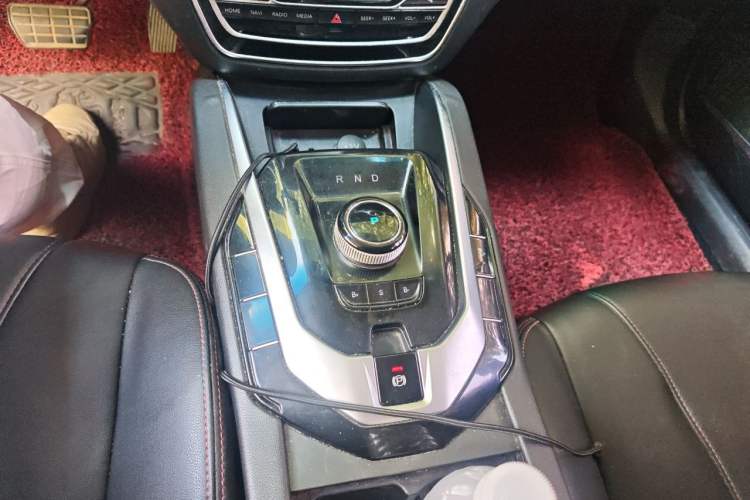 Used BAIC Beijing EU5 2018 R500 Smart Wind Edition Gear Lever
