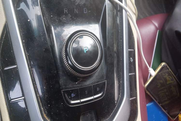 Used BAIC Beijing EU5 2018 R500 Smart Wind Edition Gear Lever