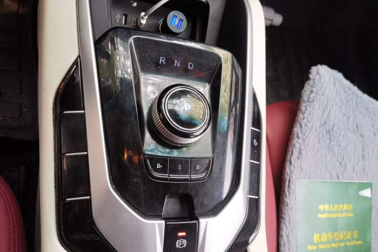 Used BAIC Beijing EU5 2018 R500 Smart Wind Edition Gear Lever