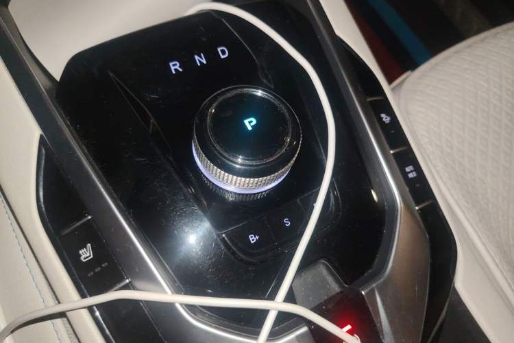 Used BAIC Beijing EU5 2018 R500 Smart Edition Gear Lever
