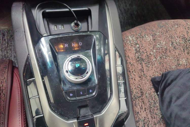 Used BAIC Beijing EU5 2018 R500 Smart Wind Edition Gear Lever