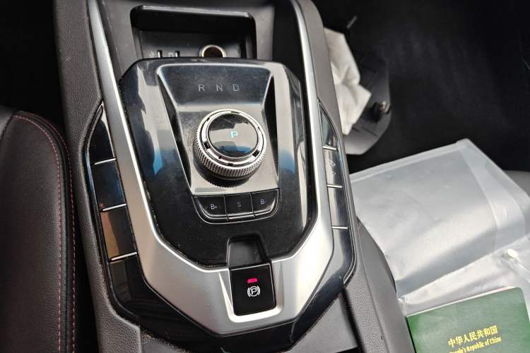 Used BAIC Beijing EU5 2018 R500 Smart Wind Edition Gear Lever
