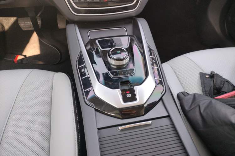 Used BAIC Beijing EU5 2018 R550 Smart Trend Edition Gear Lever