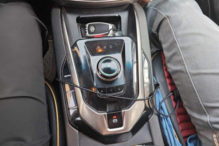 Used BAIC Beijing EU5 2018 R500 Smart Wind Edition Gear Lever
