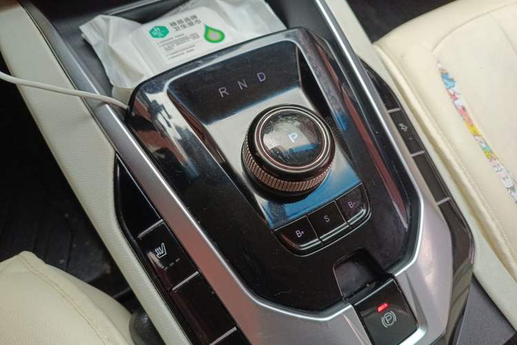 Used BAIC Beijing EU5 2018 R500 Smart Edition Gear Lever