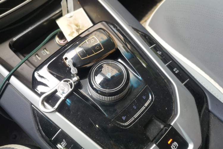 Used BAIC Beijing EU5 2018 R550 Smart Trend Edition Gear Lever