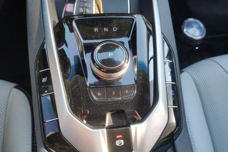 Used BAIC Beijing EU5 2018 R550 Smart Trend Edition Gear Lever