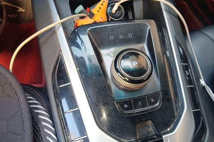 Used BAIC Beijing EU5 2018 R500 Smart Wind Edition Gear Lever