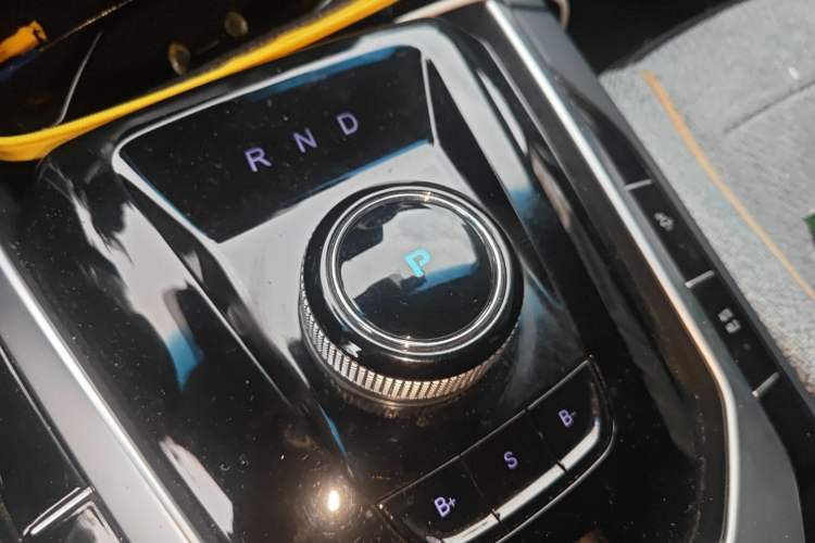 Used BAIC Beijing EU5 2018 R550 Smart Trend Edition Gear Lever