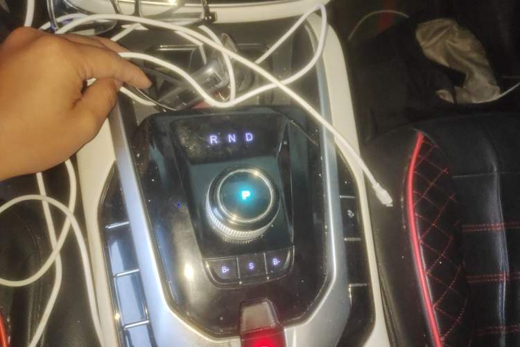 Used BAIC Beijing EU5 2018 R500 Smart Wind Edition Gear Lever