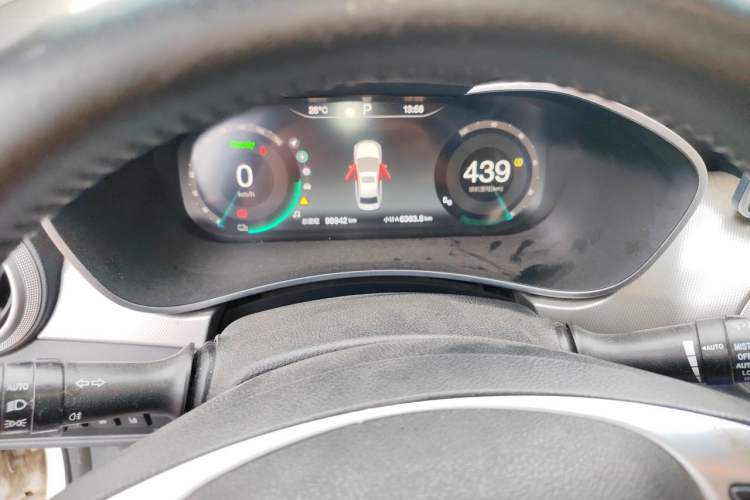 Used BAIC Beijing EU5 2018 R550 Smart Trend Edition Instrument Cluster