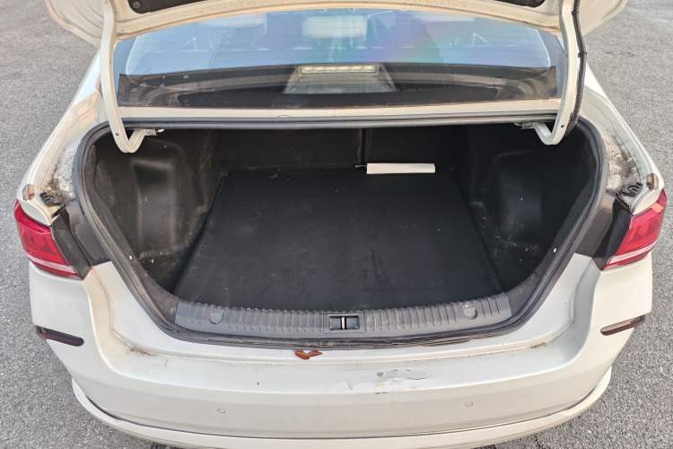 Used BAIC Beijing EU5 2018 R500 Smart Wind Edition Interior 1
