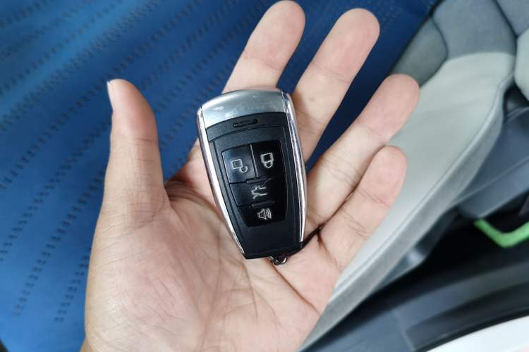 Used BAIC Beijing EU5 2018 R500 Smart Wind Edition Interior 1