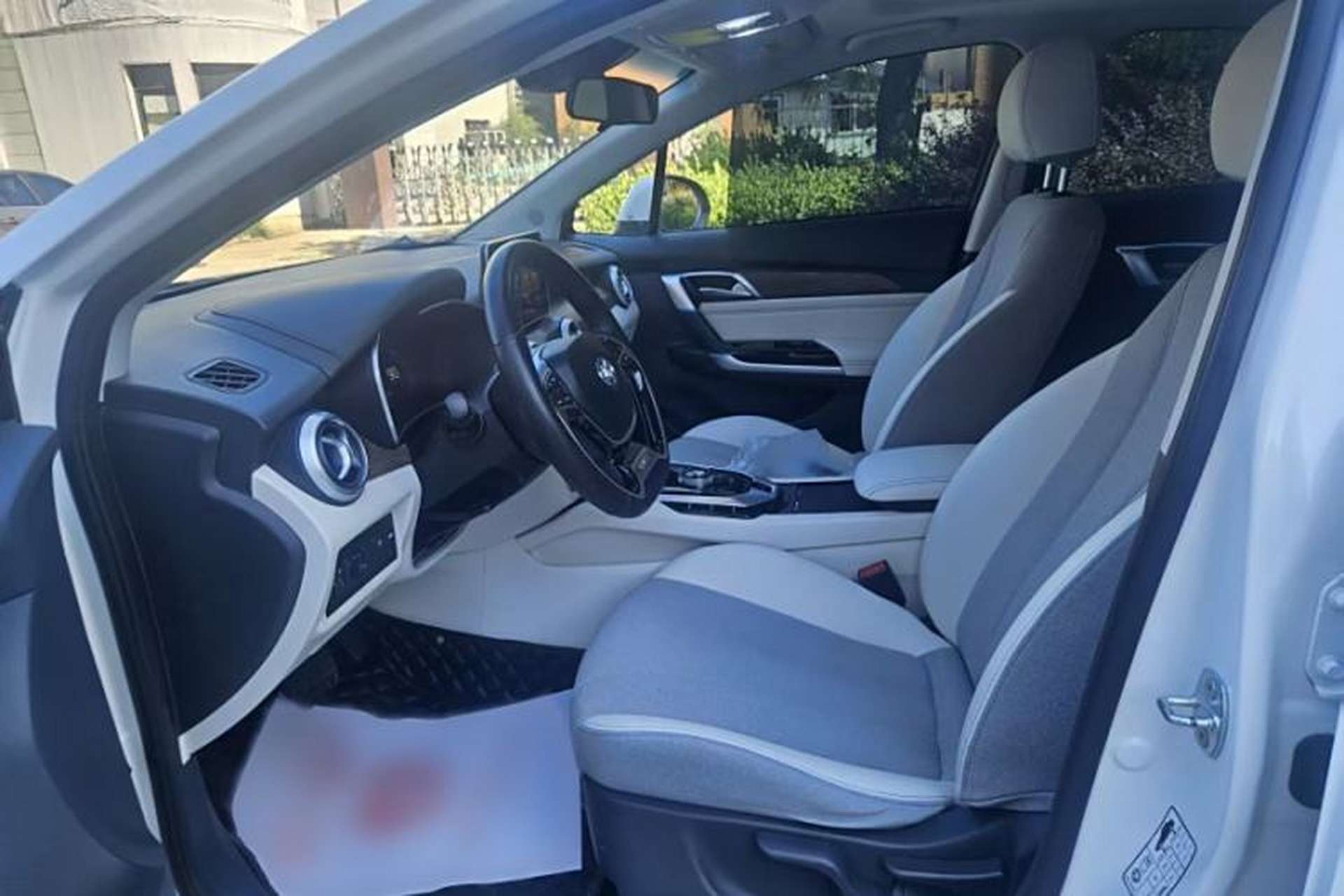 Used BAIC Beijing EU5 2018 R500 Smart Wind Edition Interior 2