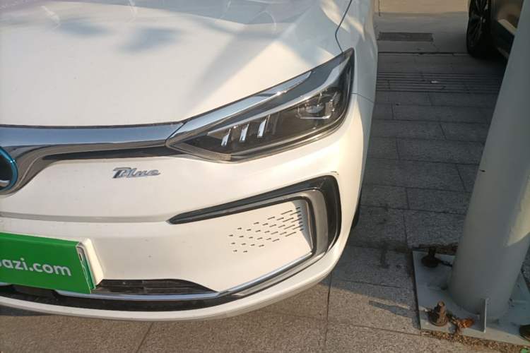 Used BAIC Beijing EU5 2018 R500 Smart Edition Left Front Headlight