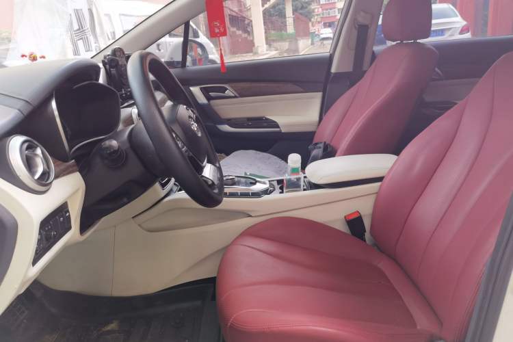 Used BAIC Beijing EU5 2018 R500 Smart Wind Edition Left Front Seat