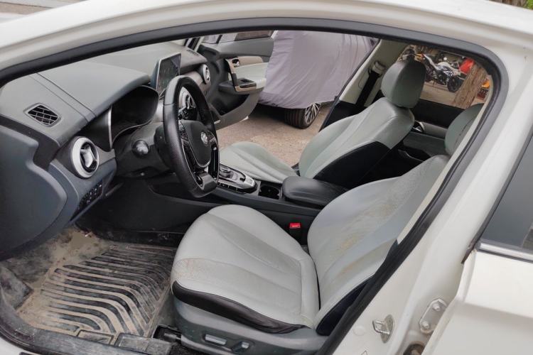 Used BAIC Beijing EU5 2018 R550 Smart Trend Edition Left Front Seat