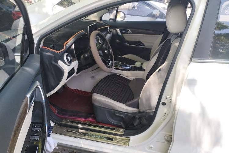 Used BAIC Beijing EU5 2018 R500 Smart Wind Edition Left Front Seat