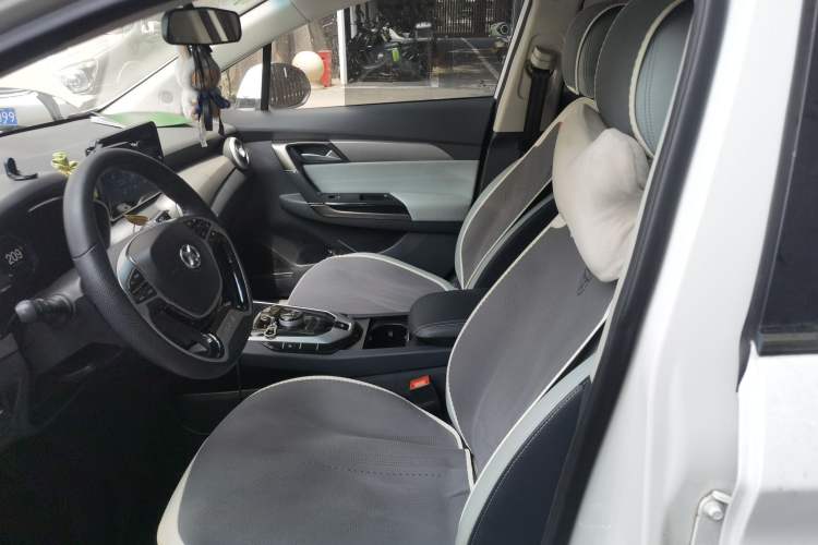 Used BAIC Beijing EU5 2018 R550 Smart Trend Edition Left Front Seat